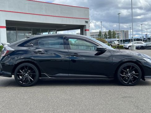 Used 2018 Honda Civic Sport image 6