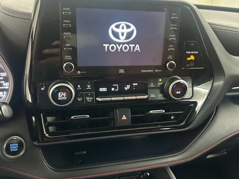 Used 2021 Toyota Highlander XSE AWD/4WD image 20