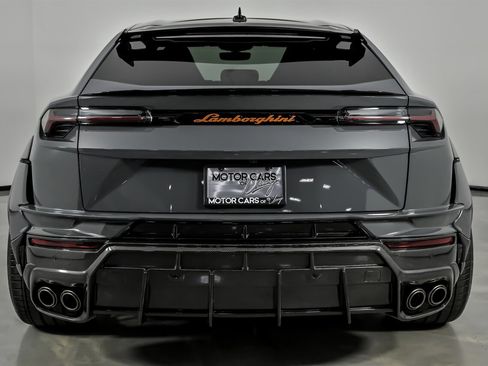 Used 2023 Lamborghini Urus Performante image 15