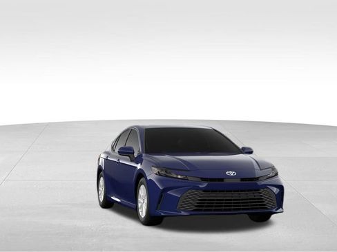 New 2026 Toyota Camry LE FWD image 18