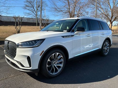 New 2026 Lincoln Aviator 2WD image 10