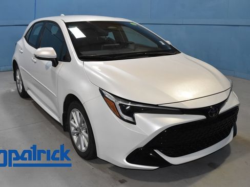 Used 2023 Toyota Corolla SE w/ SE Premium Package FWD image 1