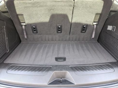 Used 2023 Chevrolet Tahoe LT RWD image 32