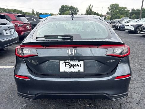 Used 2025 Honda Civic Sport image 4