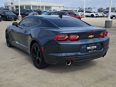 Used 2021 Chevrolet Camaro LT image 6