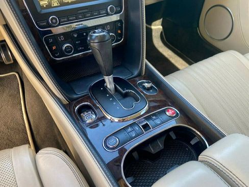 Used 2016 Bentley Continental GT image 21