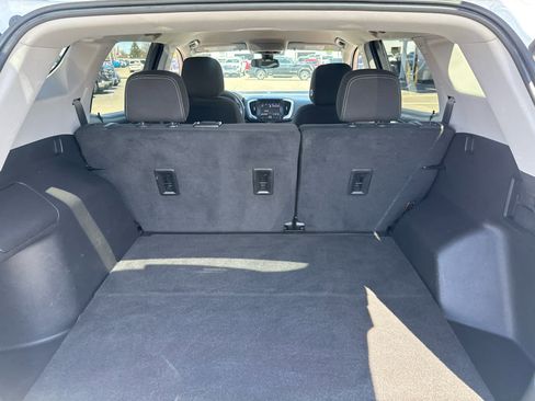 Used 2023 GMC Terrain SLE w/ Driver Convenience Package AWD/4WD image 11