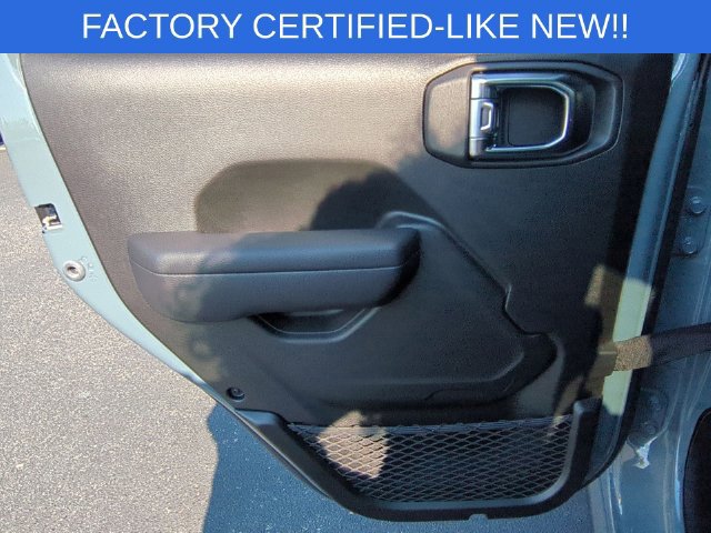 Certified 2025 Jeep Gladiator Rubicon w/ Convenience Group AWD/4WD image 25