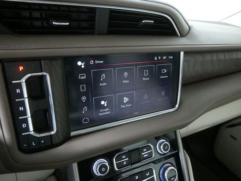 Used 2024 GMC Yukon Denali image 36
