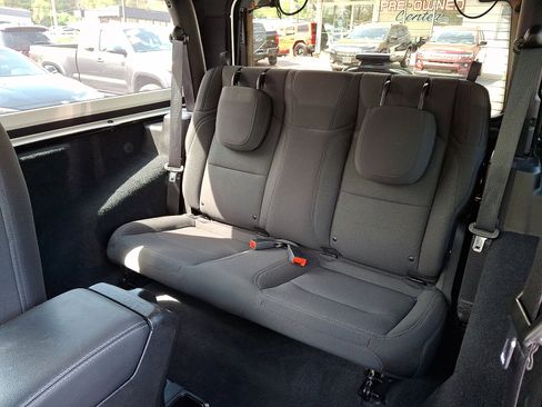 Certified 2019 Jeep Wrangler Sport image 10