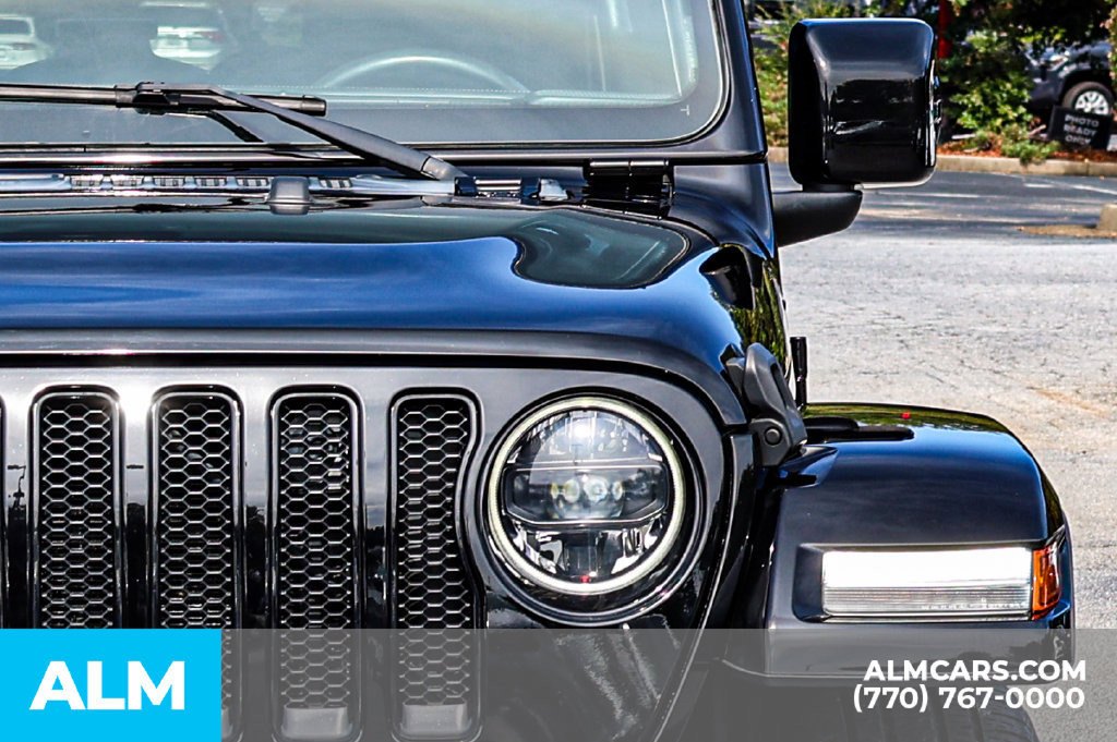 Used 2023 Jeep Wrangler Unlimited Sahara AWD/4WD image 14