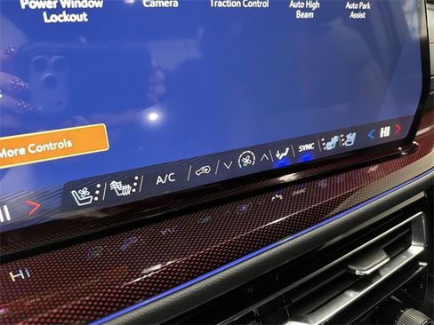 New 2026 Chevrolet Traverse RS w/ LPO, Floor Liner Package image 34