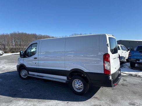 Used 2023 Ford Transit 250 Low Roof AWD w/ Exterior Upgrade Package image 4