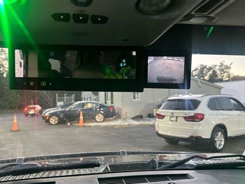 Used 2003 HUMMER H2 w/ Preferred Equipment Group image 36