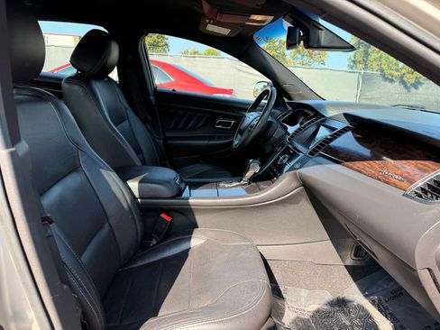 Used 2018 Ford Taurus Limited w/ Driver Assist Package AWD/4WD image 18