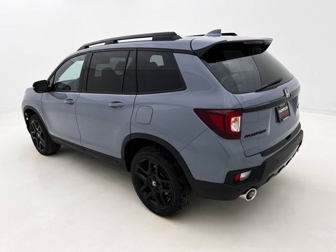 Used 2025 Honda Passport Black Edition image 9