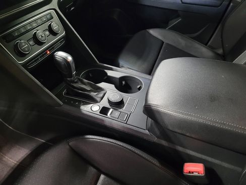 Used 2018 Volkswagen Atlas SE image 26