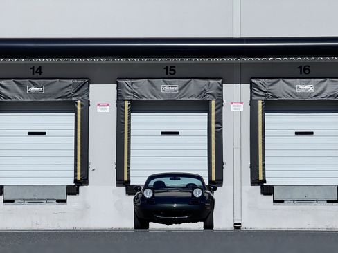 Used 1997 MAZDA MX-5 Miata image 8