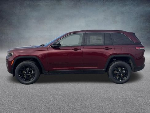 New 2026 Jeep Grand Cherokee Altitude AWD/4WD image 3