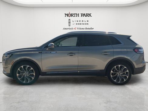 Used 2023 Lincoln Nautilus Reserve w/ Equipment Group 201A AWD/4WD image 6