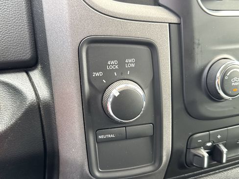 Used 2016 RAM 3500 Tradesman w/ Chrome Appearance Group AWD/4WD image 26