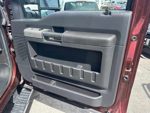 Used 2016 Ford F250 Lariat w/ Chrome Package image 21