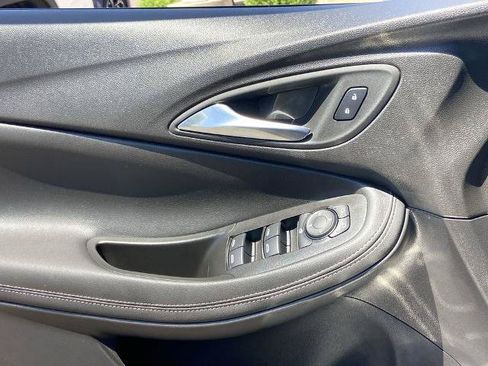 Used 2023 Buick Encore GX Select FWD image 18