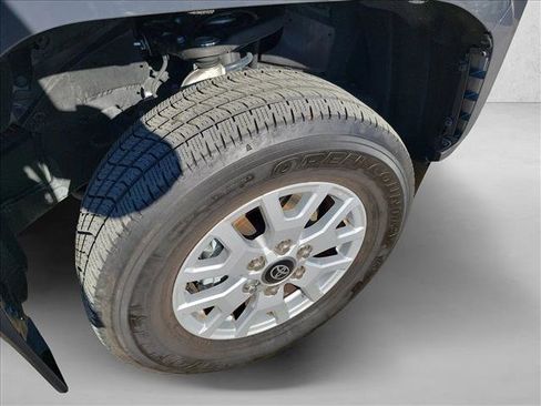 Used 2024 Toyota Tacoma SR5 image 10