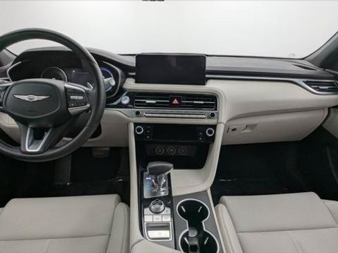 Used 2025 Genesis G70 2.5T RWD image 19