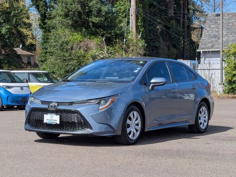 Used 2020 Toyota Corolla LE image 9