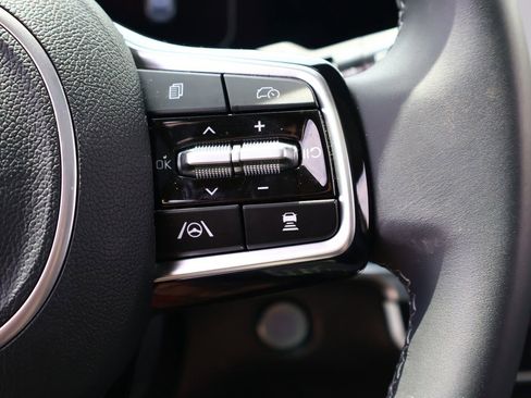 Used 2024 Kia Sorento SX image 30