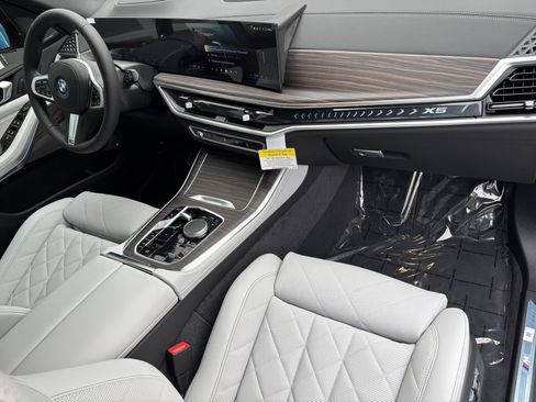 New 2026 BMW X5 xDrive50e w/ M Sport Package image 23