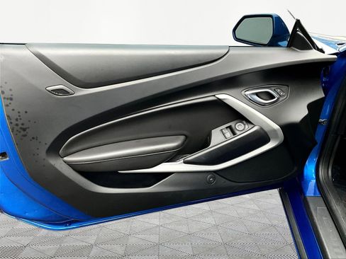 Used 2017 Chevrolet Camaro LS RWD image 18