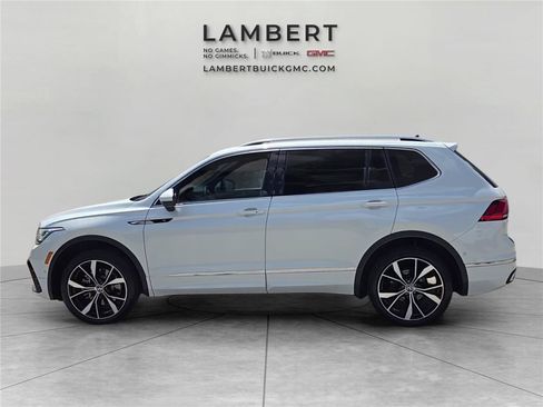 Used 2023 Volkswagen Tiguan SEL R-Line AWD/4WD image 2