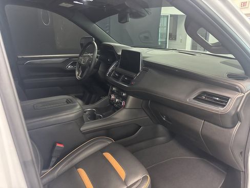Used 2024 GMC Yukon AT4 image 13