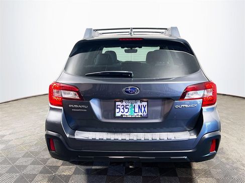 Used 2019 Subaru Outback 2.5i Premium image 7