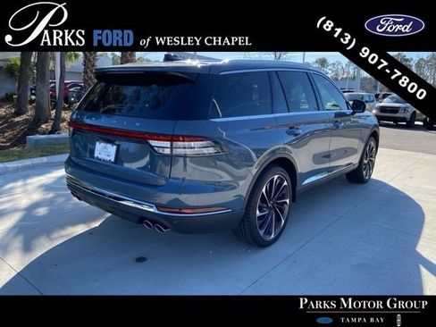 Used 2025 Lincoln Aviator Reserve image 4