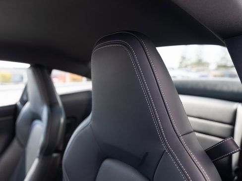 Certified 2025 Porsche 911 Carrera image 18