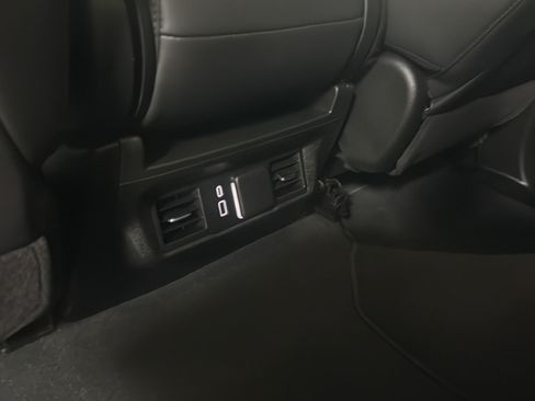 Used 2025 GMC Sierra 1500 SLT RWD image 22
