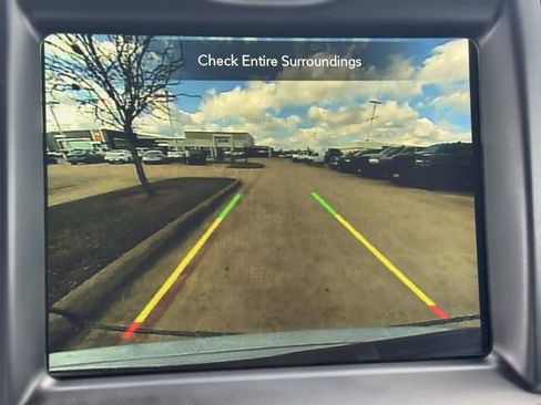 Used 2023 Chrysler 300 S image 17