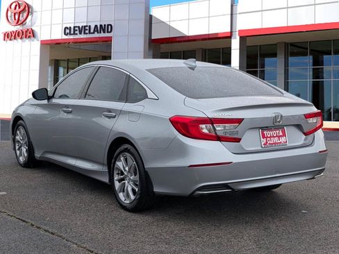 Used 2018 Honda Accord LX image 5