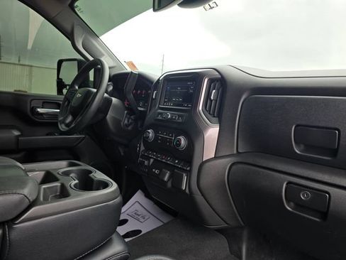 Used 2024 Chevrolet Silverado 2500 Custom w/ Custom Value Package AWD/4WD image 21