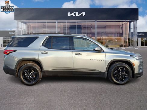 Used 2023 Chevrolet Traverse LT w/ Midnight/Sport Edition image 8