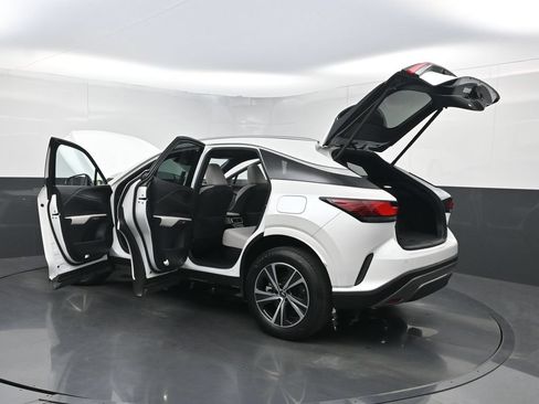 Used 2024 Lexus RX 350 Premium w/ Accessory Package (Z1) FWD image 38
