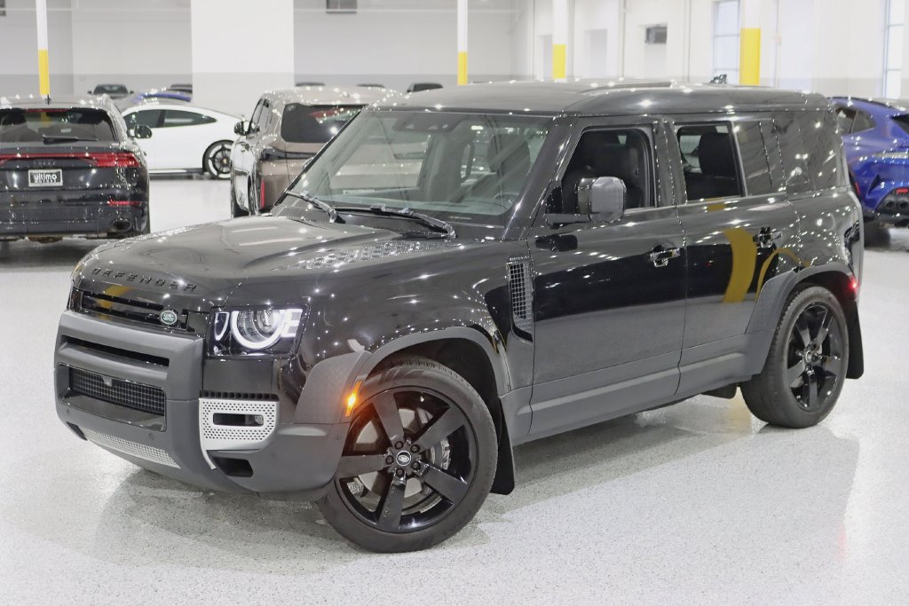 Used 2024 Land Rover Defender 110 SE AWD/4WD image 7