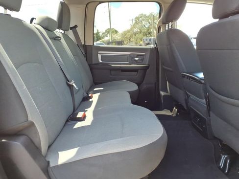 Used 2022 RAM 1500 Classic SLT AWD/4WD image 16