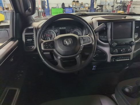 Used 2024 RAM 5500 Tradesman w/ Chrome Appearance Group image 10