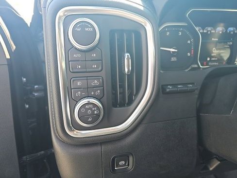 Used 2020 GMC Sierra 2500 Denali w/ Denali Ultimate Package image 17