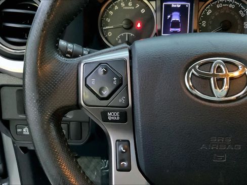 Used 2019 Toyota Tacoma SR5 RWD image 21