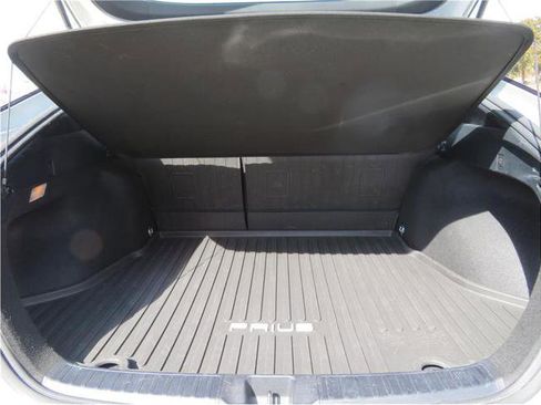 Used 2017 Toyota Prius Three Touring image 26